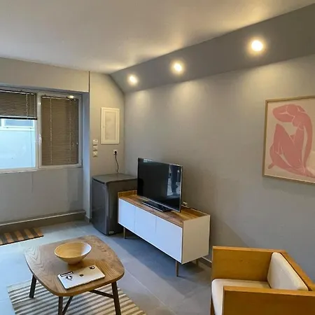 Marion Apartment *